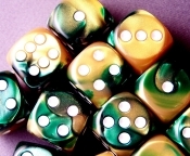 Dice: 12 - 16mm Green and Gold with White
